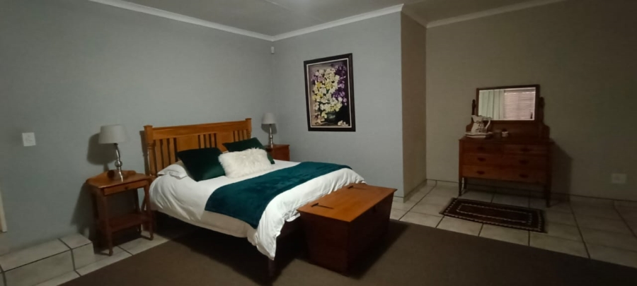 5 Bedroom Property for Sale in Kuruman Northern Cape